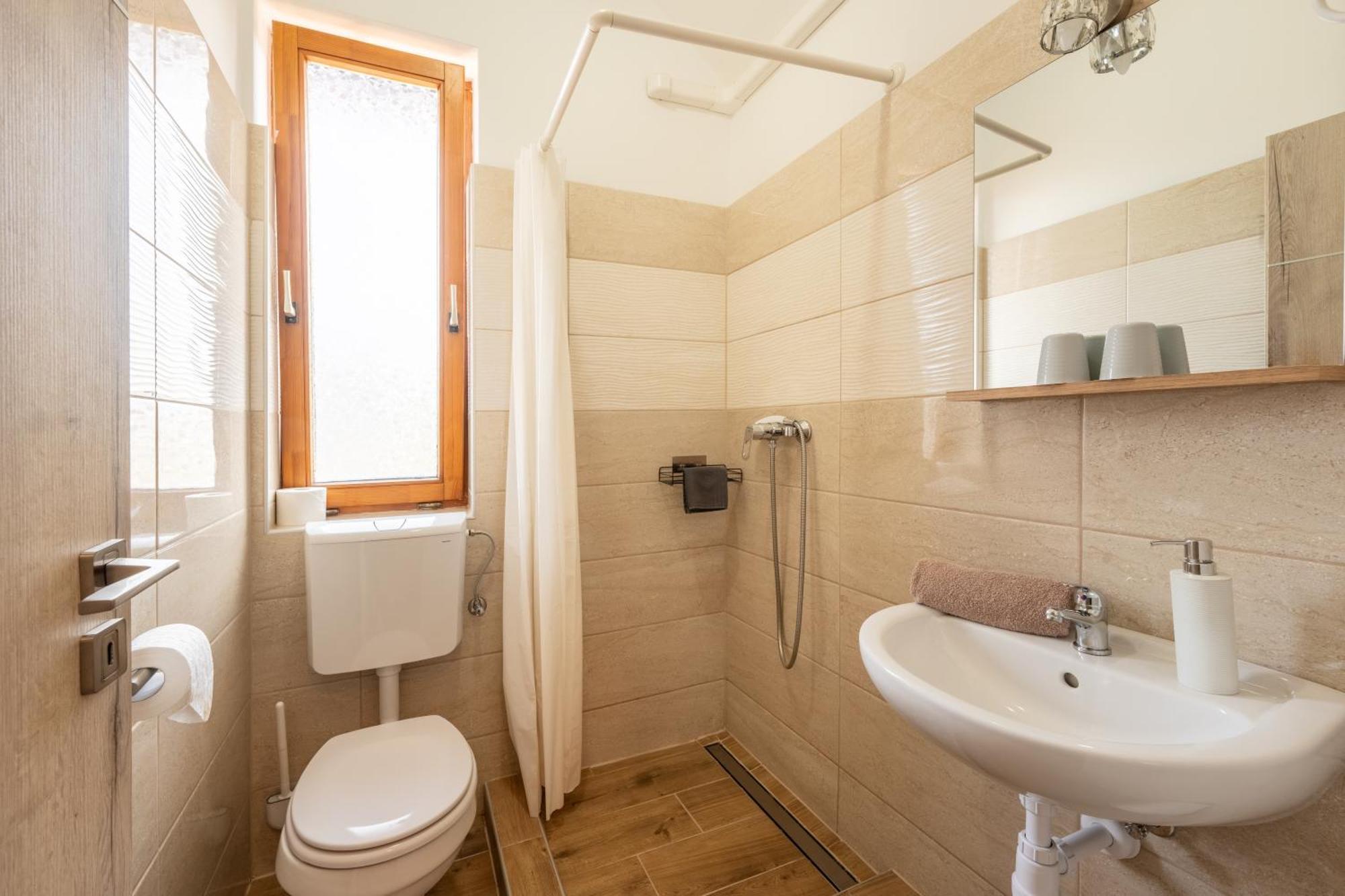 Szenti Vendeghaz Bed and Breakfast Győr Exteriör bild