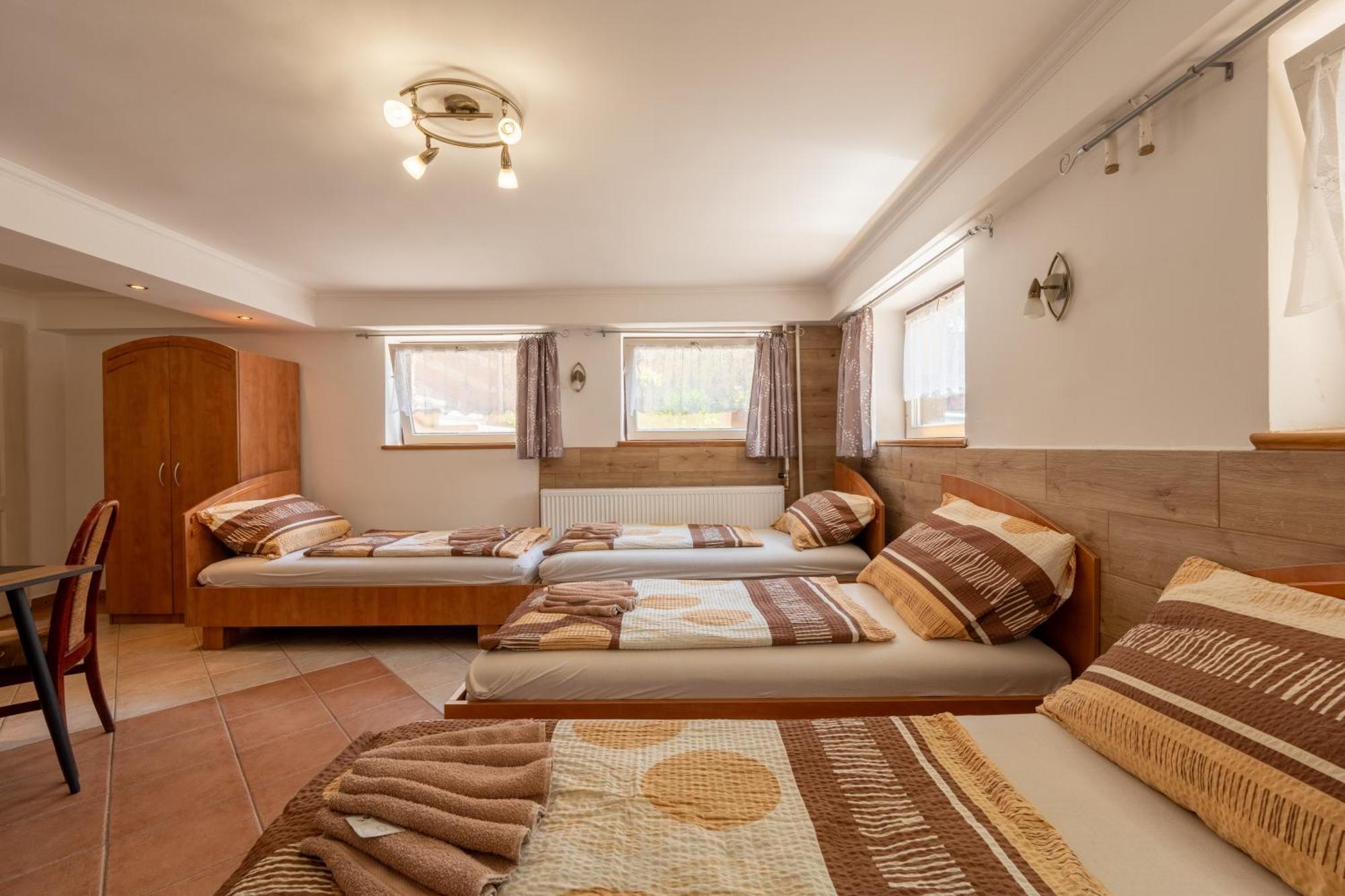 Szenti Vendeghaz Bed and Breakfast Győr Exteriör bild