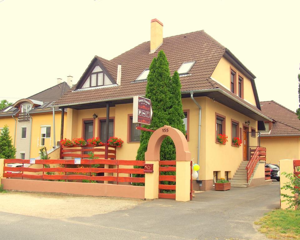 Szenti Vendeghaz Bed and Breakfast Győr Exteriör bild